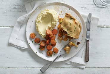 Vegetarian and vegan meal range Vegan Root Veg pie